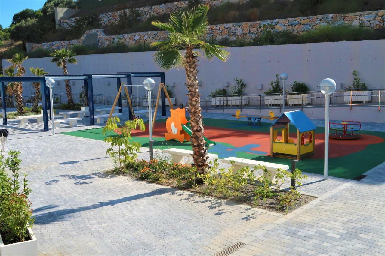 Residencial Playa Cabria Apartment Almunecar Exterior photo